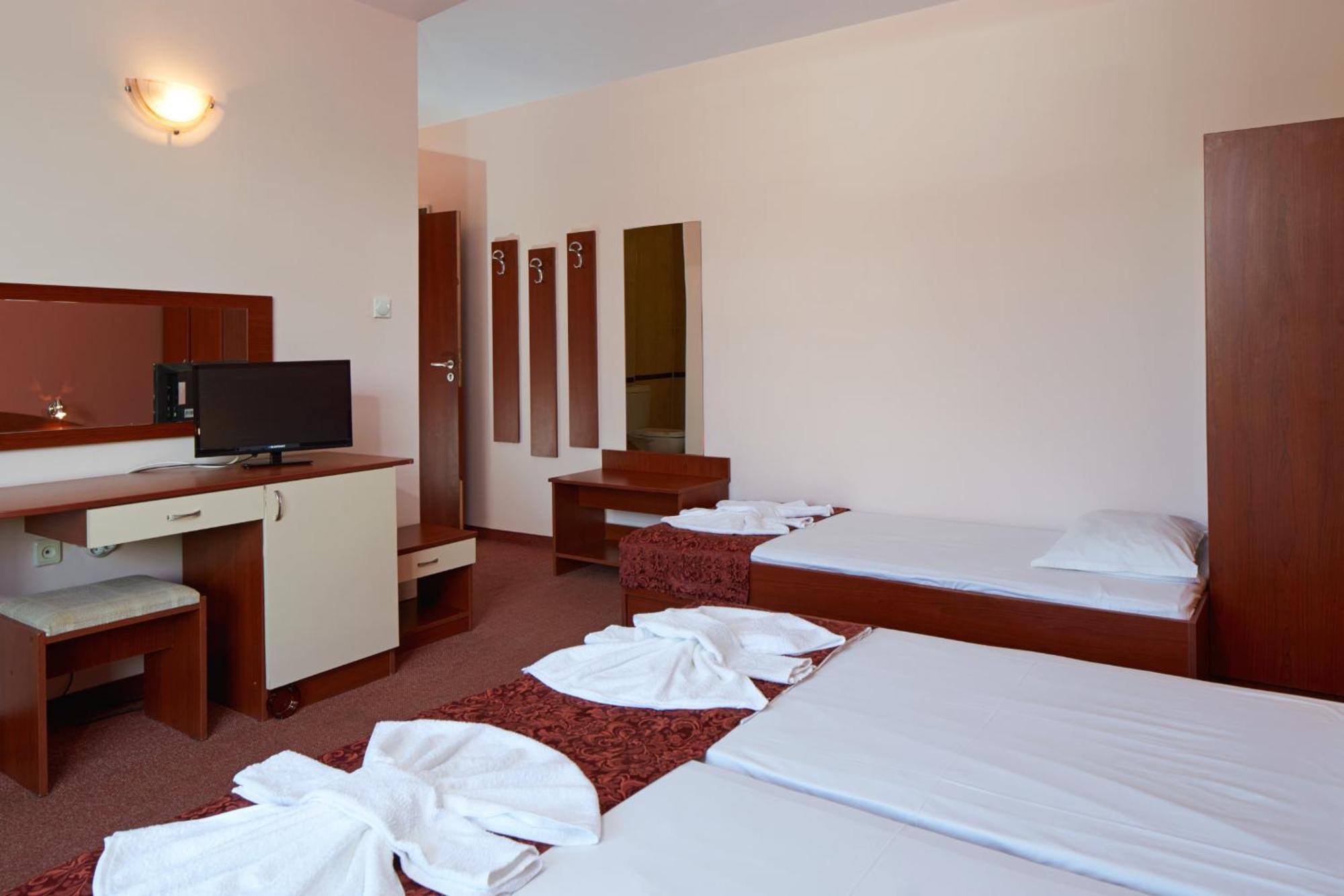 רבדה Guesthouse Kirov מראה חיצוני תמונה