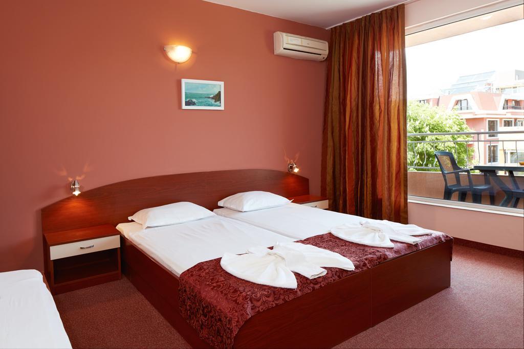 רבדה Guesthouse Kirov מראה חיצוני תמונה