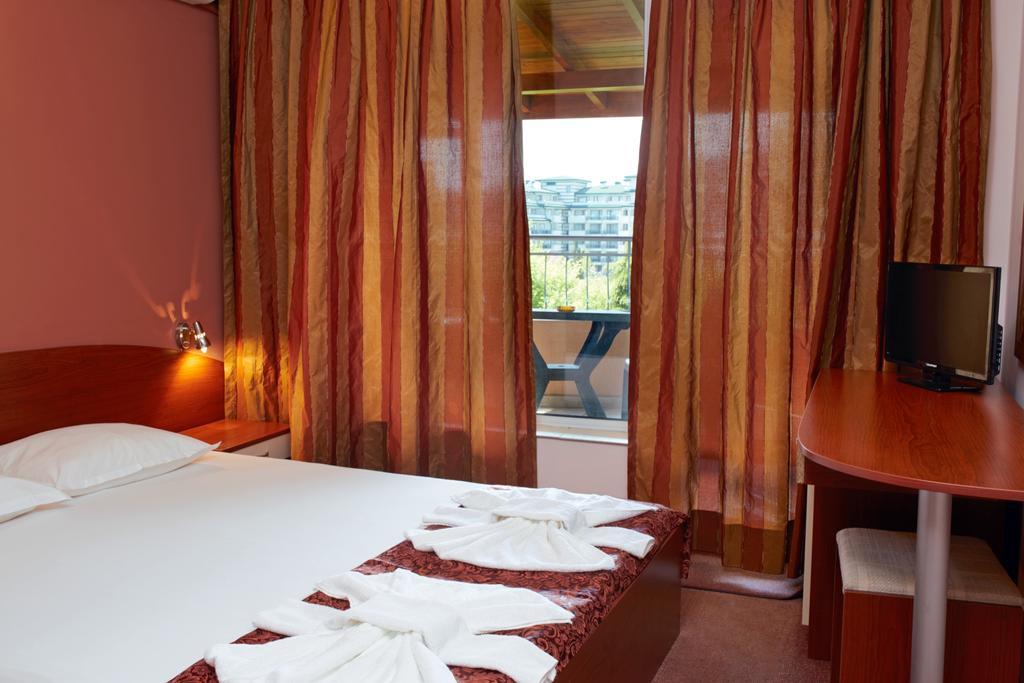 רבדה Guesthouse Kirov מראה חיצוני תמונה