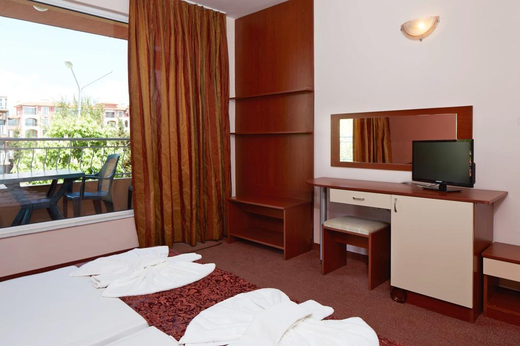 רבדה Guesthouse Kirov מראה חיצוני תמונה