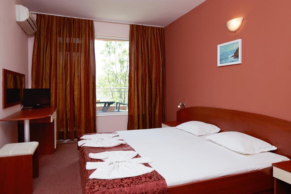 רבדה Guesthouse Kirov מראה חיצוני תמונה